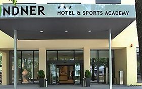 Lindner Hotel Frankfurt Sportpark, Part Of Jdv By Hyatt Frankfurt nad Mohanem Exterior photo